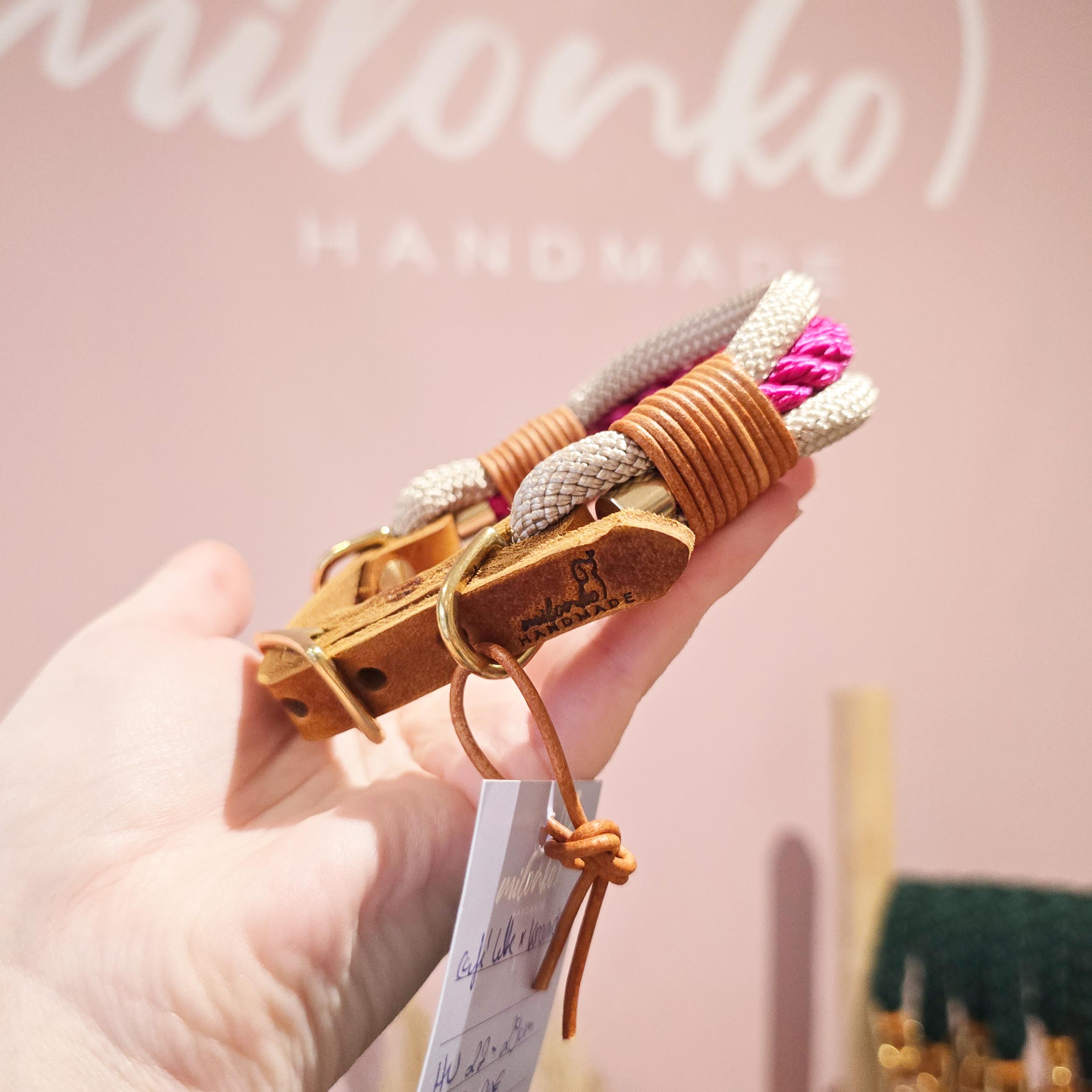 HU22-29cm Tauhalsband Cafe Latte x Kranichbeere